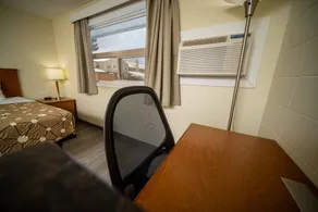 Fort St John Motor Inn - Image 2