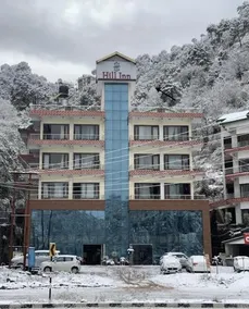 OYO 38638 Hotel Hill Inn - Image 3