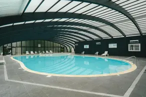 Mobil-home avec terrasse, jacuzzi et piscine chauffée - Image 4