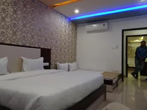 Hotel Kailash Inn - Image 4