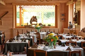 Chalet-Hotel Auberge Hazemann, The Originals Relais - Image 2