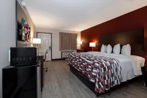 Riverfront Inn - Image 2