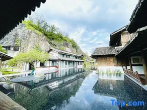 Gengdu Courtyard - Image 2