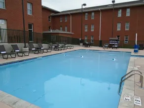 Holiday Inn Express Hoge Hall - Image 2