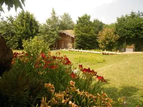 Log Cabin In The Loire Valley - Image 2