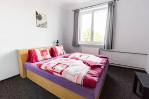 Garni Hotel Tachov - Image 2
