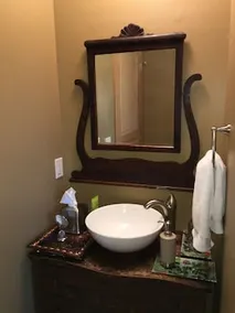 Springdale Inn - Image 5