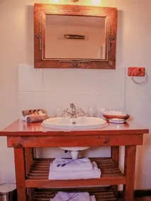 AmaKhosi Guesthouse - Image 4