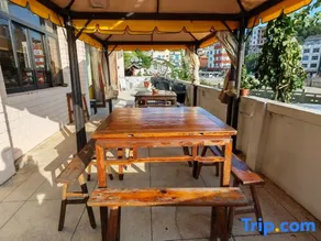 Tinghai Guesthouse - Image 5