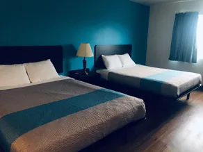 Motel 6 - Image 3
