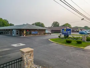 Sleep ees Inn - Image 2