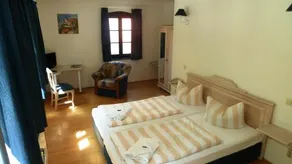 MB Hotel Weißer Hirsch - Image 3