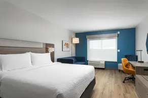 HOLIDAY INN EXPRESS CHATTANOOGA EAST - Image 4