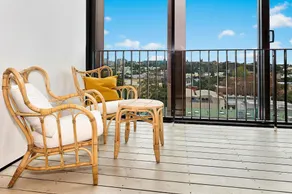 Quality Home in the Central Hub of Sydney - Image 4