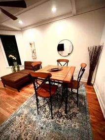 Modern Vintage Near Dining & Lakefront - Image 2