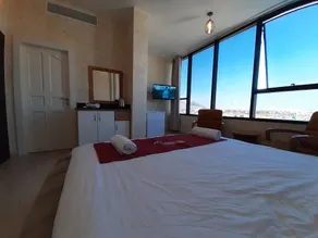 Dolphin Suites - Image 2