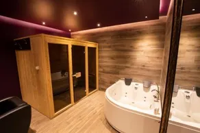Hotel XXL - Image 4