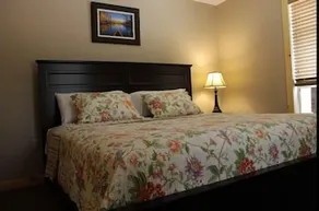 Cascade Mountain Chalet - Image 4