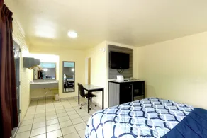 Oyo Hotel San Antonio Airport South - Image 5