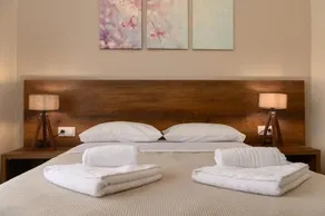 Olympic Hotel - Image 2