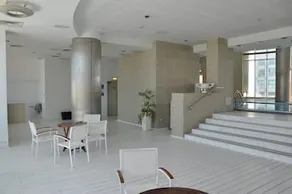Hosteeva Marina Luxury Suite - Image 5