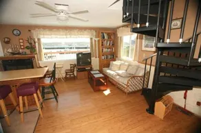 Sail Inn - Image 2