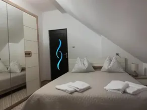Five - Image 3