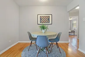 2BR Modern & Comfy Apt in Rogers Park - Image 3