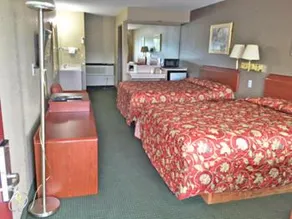 Forest Grove Inn - Image 4