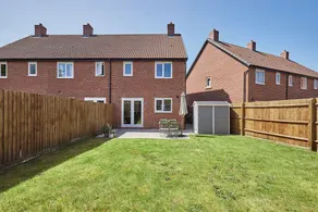 Host Stay Cornflower Way - Image 3