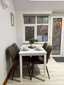 Cosy Heather Cottage - Image 2
