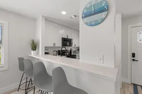 Relaxing 2BR Florida Home Close to Beach - Image 2