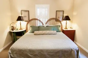 Live Oak Bed and Breakfast - Image 2