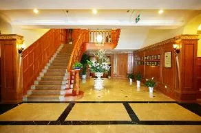 Zhanqiao Prince Hotel - Image 1