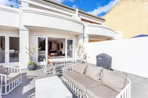 Cottesloe Aqua Retreat Executive Escapes - Image 5
