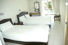Hotel Plaza - Image 5