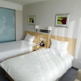 Hua Cheng Hotel - Image 3