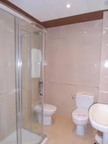 Area De Servicio Villamartin - Image 2