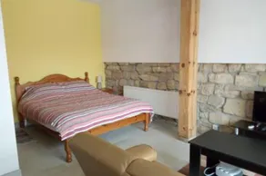 The white House (studio apartment) - Image 3