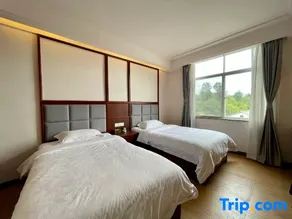 Guangyuan Timber Garden Leisure Hotel - Image 2