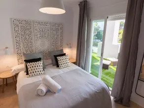 Contemporary Central Apartment - Image 3