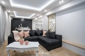 Pineapple Seaside Suite - Image 2