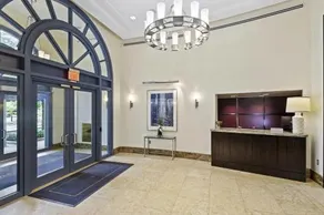 Splendid 2 BR Condo At Pentagon City - Image 3