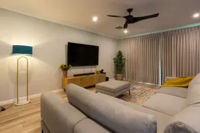 Spacious 4 BDR family home with Patio and BBQ - Image 2