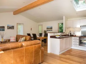 Kings Lodge - Image 5