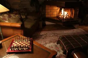 Hotel 777 - Image 5