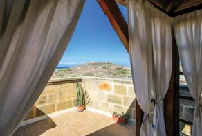 Haven Farmhouse With Private Pool - Image 2