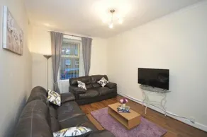 5 Wallace Street - Image 4