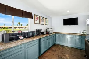 SureStay Hotel by Best Western Blythe - Image 4