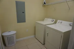 Universal Studios Area Apartment - Image 5